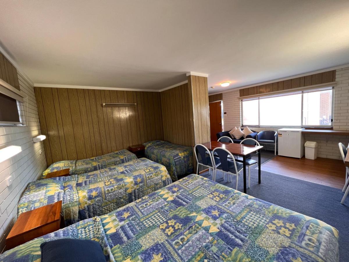 Sturt Motel Balranald Buitenkant foto